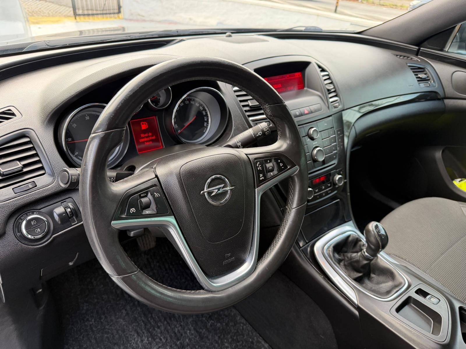 Opel Insignia 2.0 CDTI Cosmo ecoFLEX - imagem 13