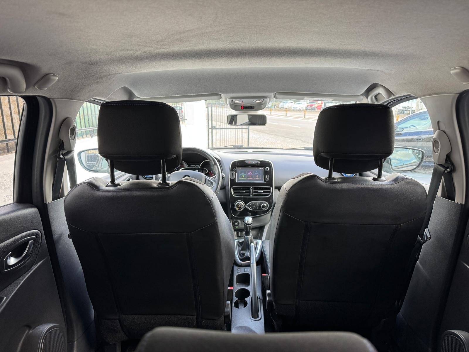 Renault Clio Sport Tourer 1.2 TCe GT Line - imagem 18