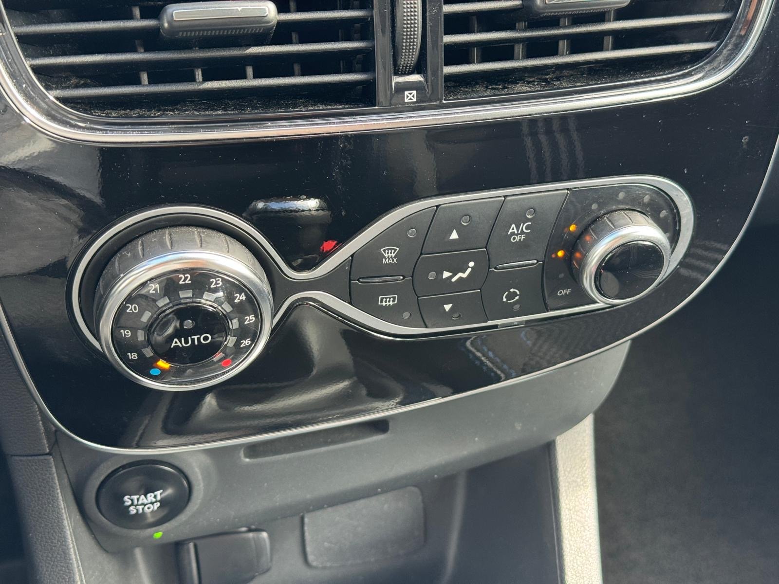 Renault Clio Sport Tourer 1.2 TCe GT Line - imagem 23